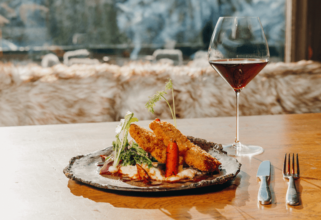 Dinner with Wine in Cloud Nine