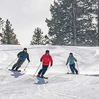 Skiers enjoy a Guided Experience at Aspen Snowmass
