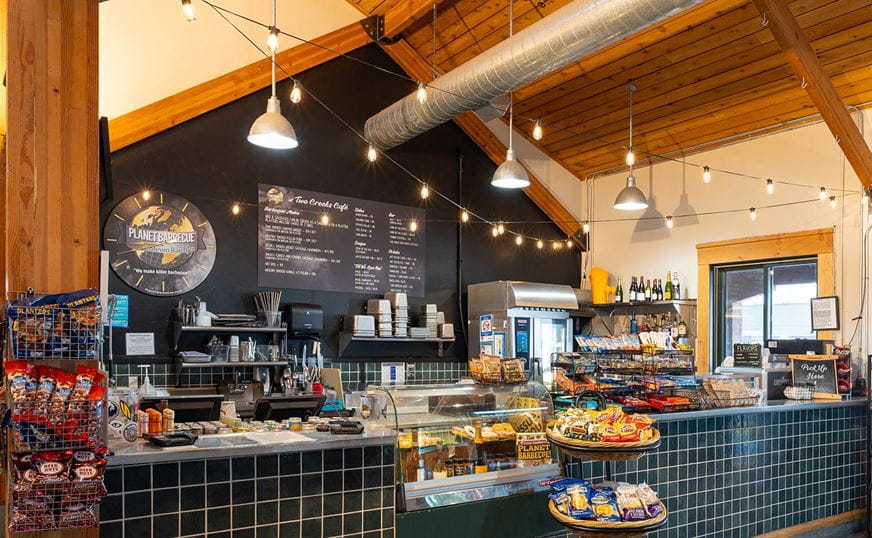 Two Creeks Cafe featuring Planet BBQ