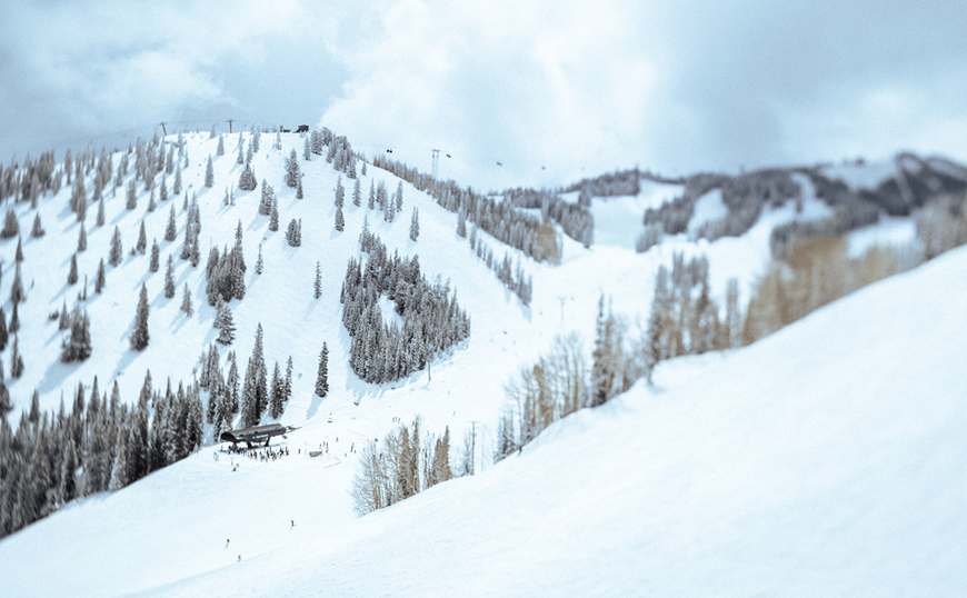 white snowy hills on a cloudy day, at aspen mountain