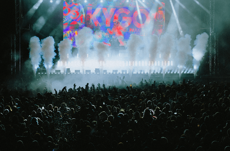 General Admission Crowd