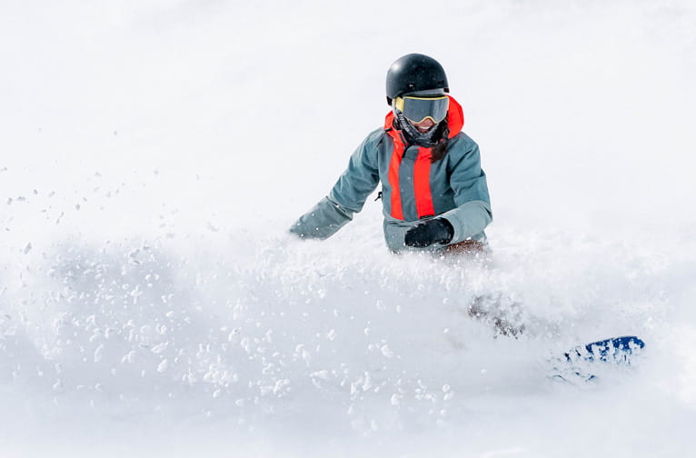 Four Mountain Sports ski and snowboard rentals