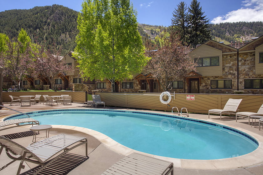 Clarendon Townhomes Common Pool and Hot Tub