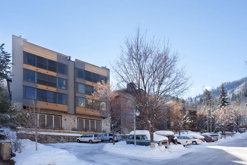 Durant Condominiums Exterior