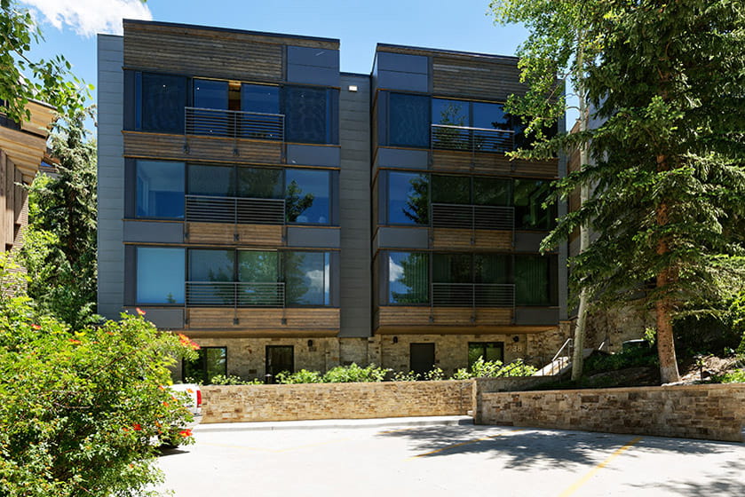 Durant Condominiums Exterior