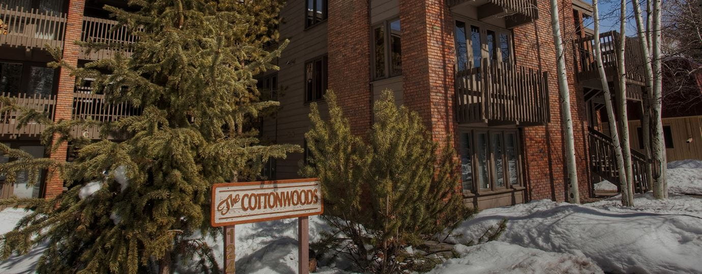 Cottonwoods Lodging in Aspen, Colorado