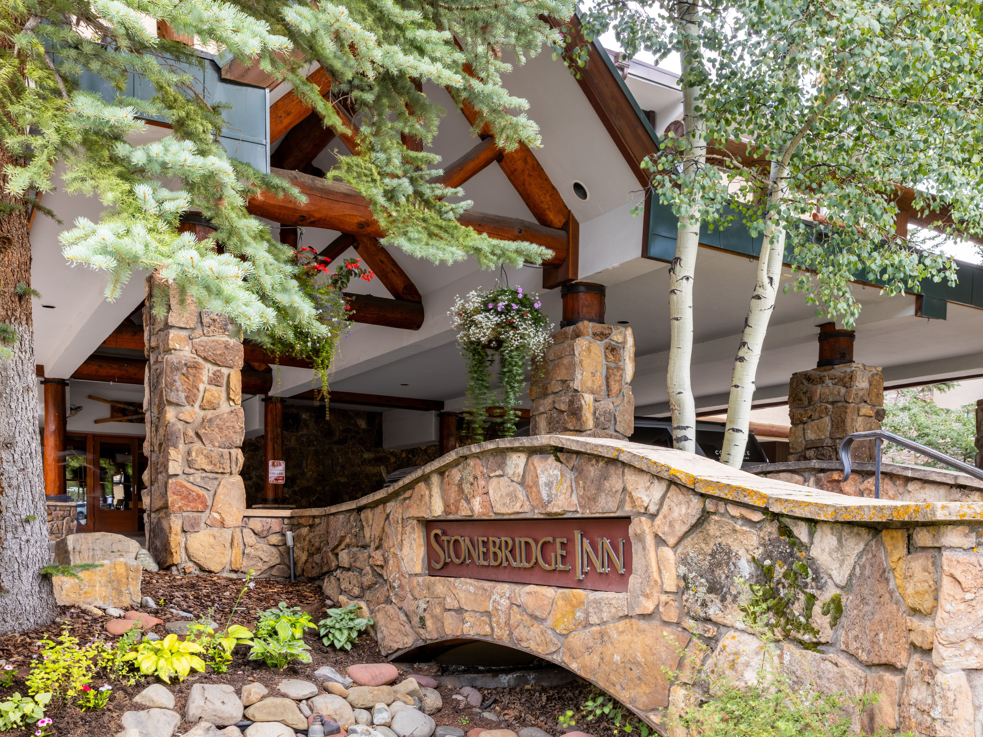 Stone Bridge Inn Stonebridge Inn