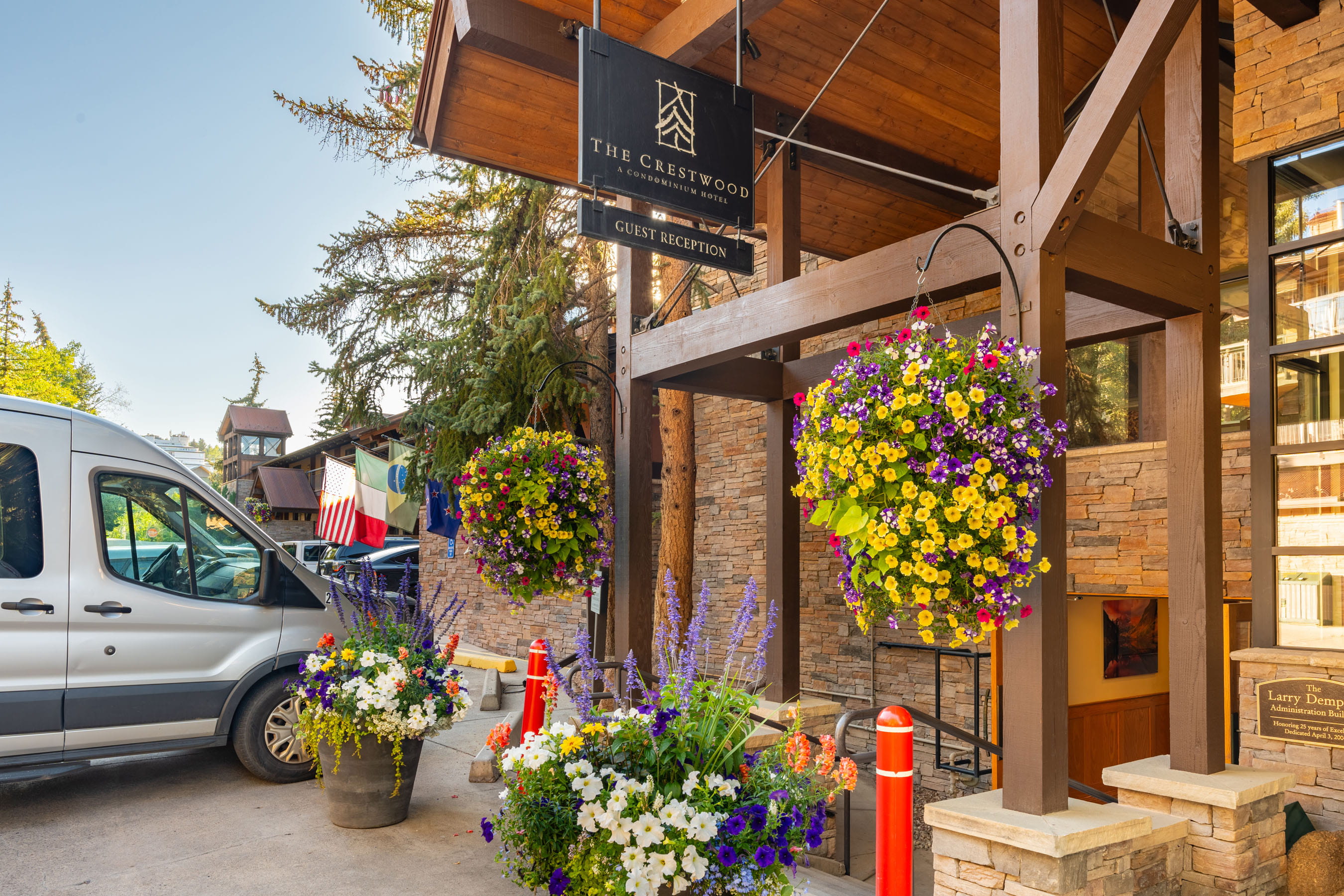 The Crestwood Condominiums