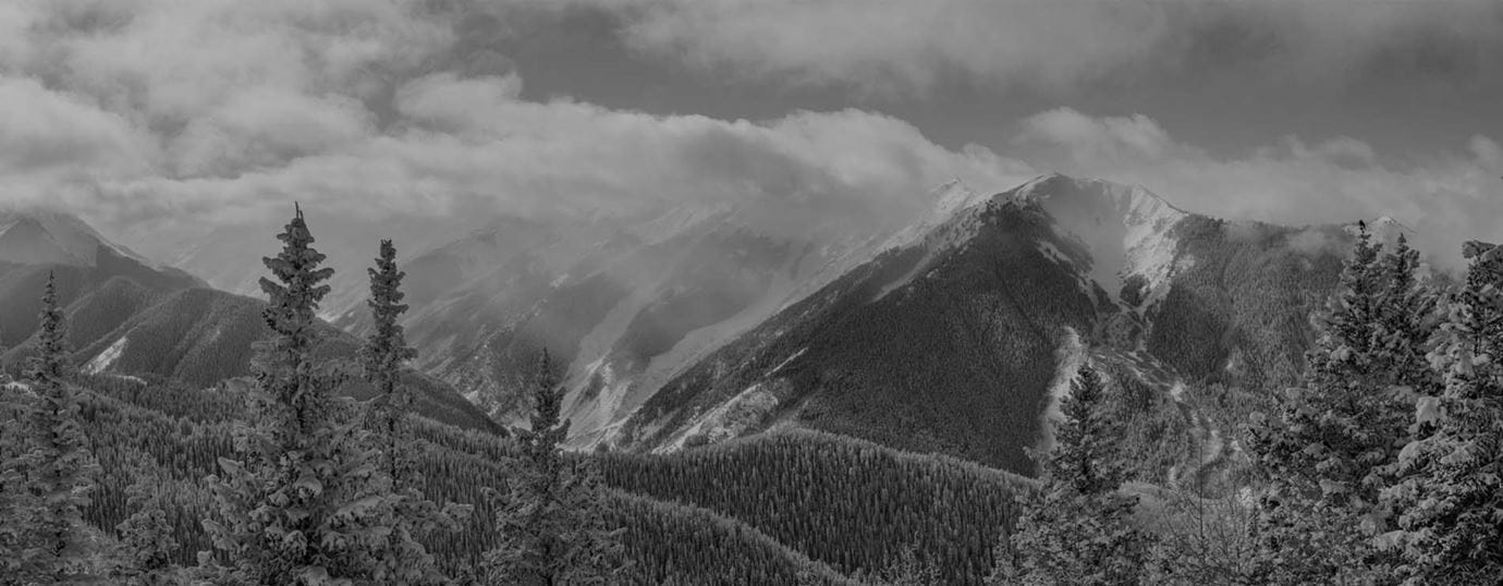 Scenic photo of winter in Aspen, Colorado
