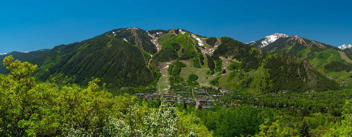 Aspen Skiing Company Supports the American Dream Act